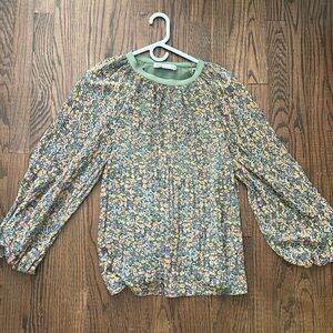 New Without Tags. Beautiful Zara Top. Size large.